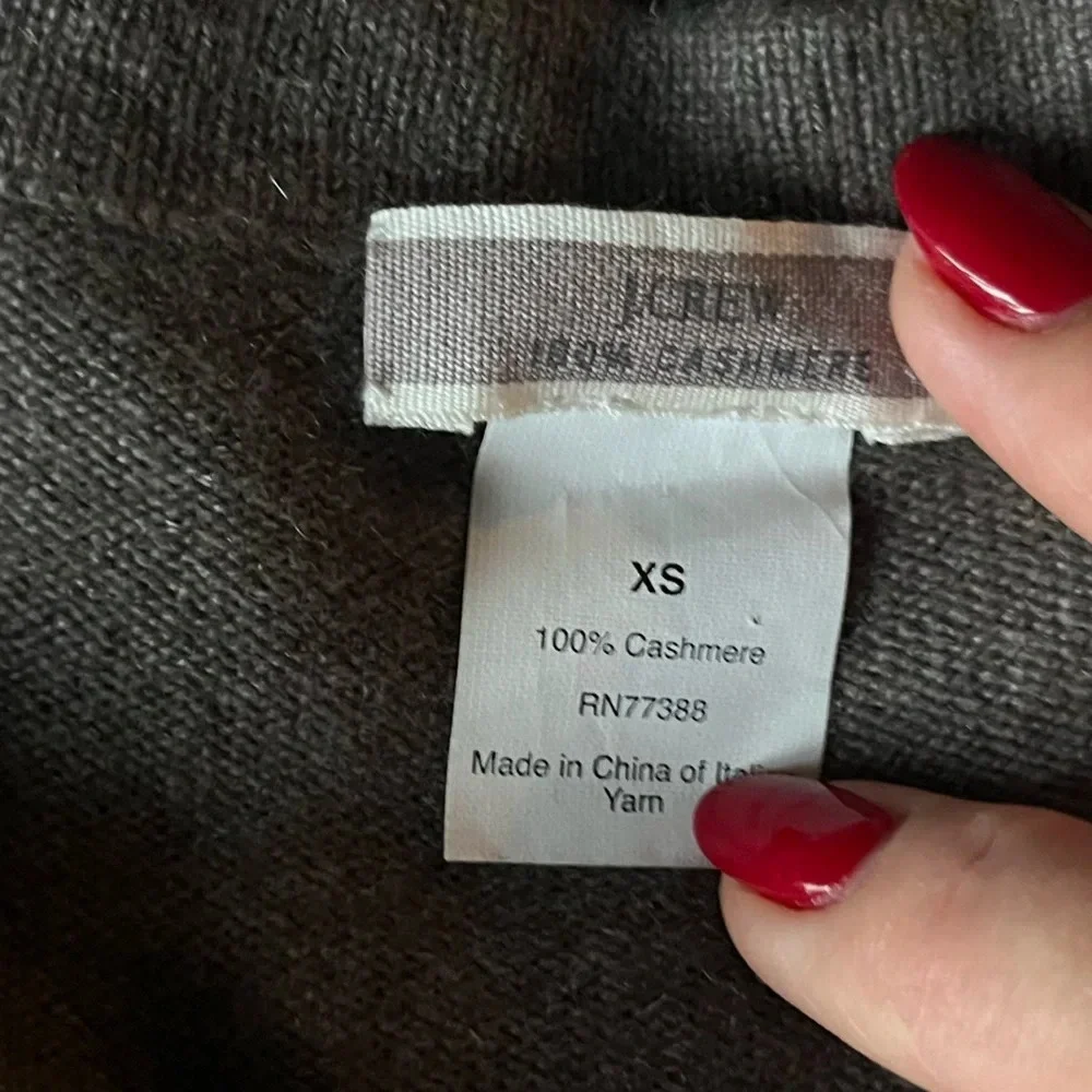 J.Crew 100% cashmere crewneck sweater size XS